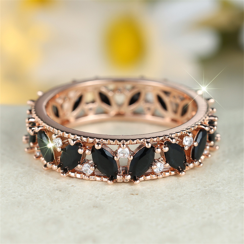 Women's Bohemian Golden Marquise Black Stone Claw Ring